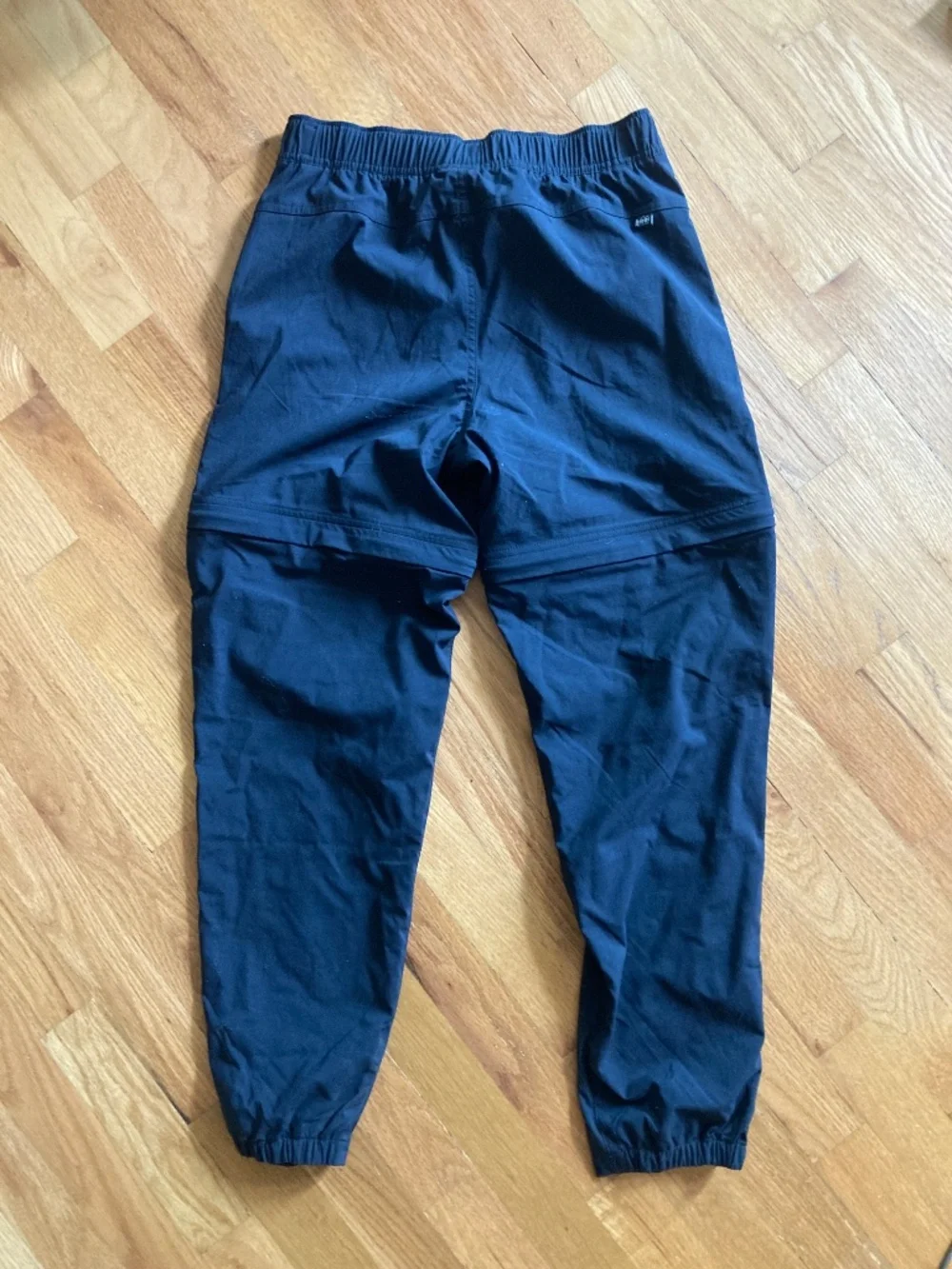 REI zip off